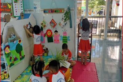 Hình ảnh Bé cùng Cô; Bố/mẹ tìm hiểu về sách