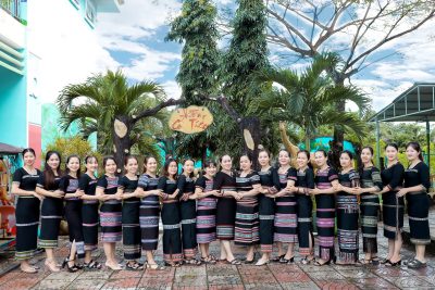 Tập thể sư phạm trường