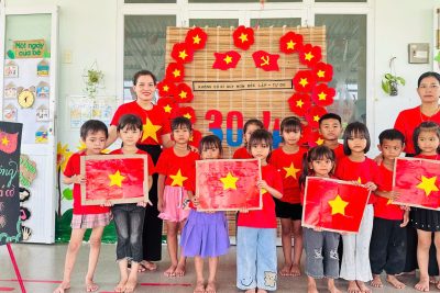 Hoạt động chào mừng 30/4 tại Trường Mầm non Hoa Hồng